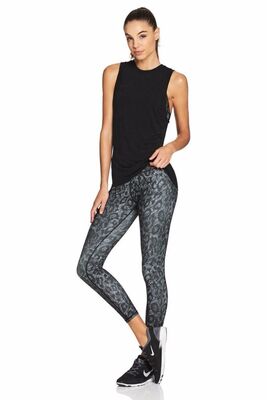 Hot selling relaxed fit sleeveless women sport tank top